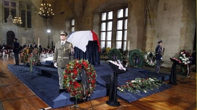 Vaclav Havel va fi înmormântat astăzi la Praga