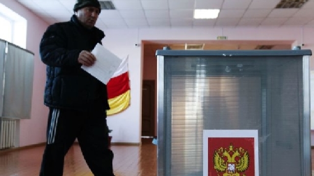 Parlamentul European solicită reluarea turului de scrutin în Rusia