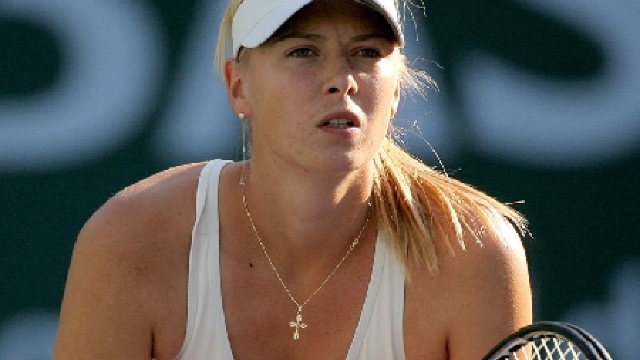 Maria Șarapova și Viktoria Azarenka vor juca finala Australian Open