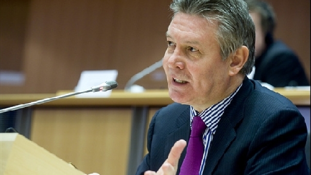 Comisarul UE, Karel De Gucht, este așteptat mâine în Republica Moldova 
