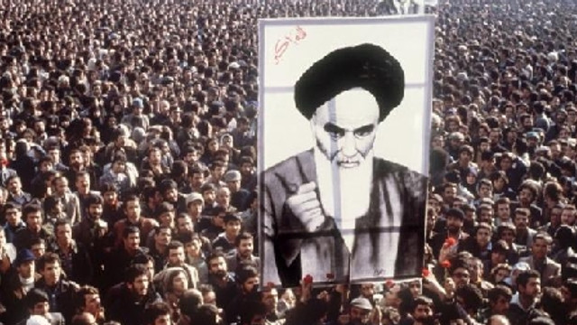 Iranienii au sărbătorit 33 de ani de la Revoluție