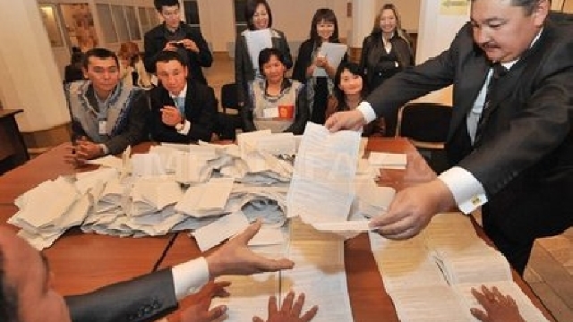 Opoziția câștigă alegerile în Kîrgîstan