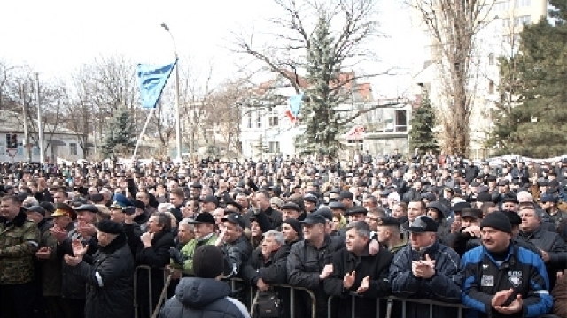 Veteranii au manifestat în fața Palatului Republicii