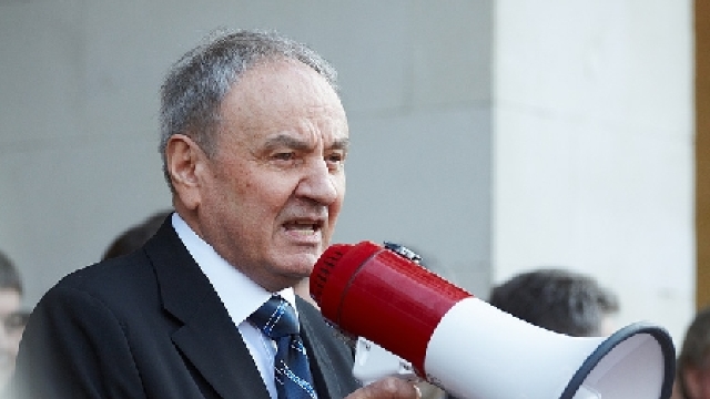 Nicolae Timofti, felicitat de Martin Schulz, Traian Băsescu și Viorel Badea