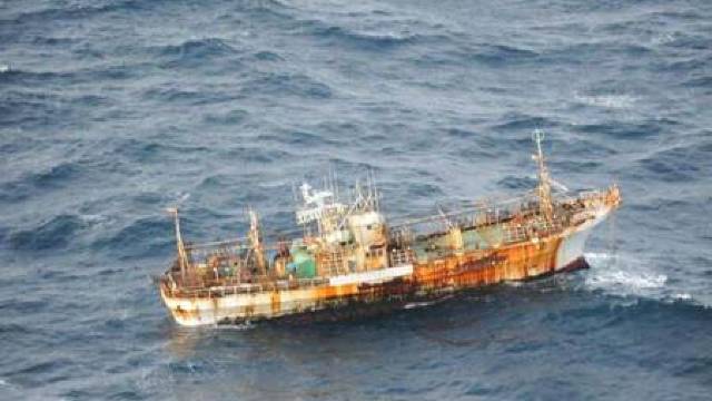 Garda de Coastã americană a scufundat un vas japonez abandonat în Oceanul Pacific