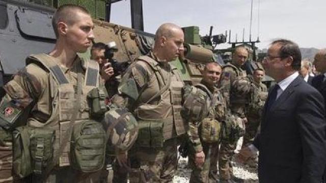 Francois Hollande se află într-o vizită fulger în Afganistan
