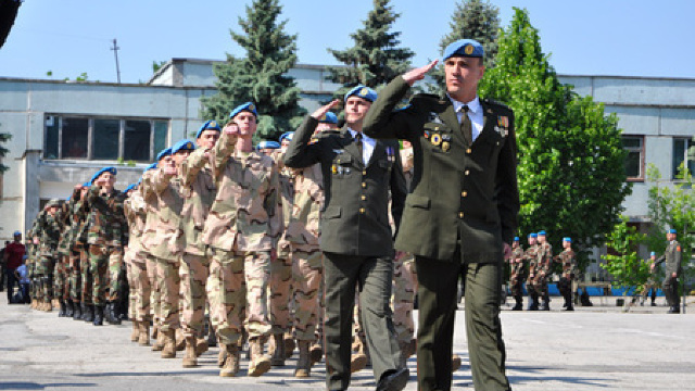 Unitatea militară de menținere a păcii la cea de-a 13-a aniversare