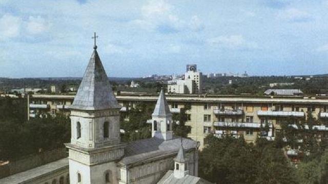 Un monument istoric riscă să se dărâme din cauza unei construcții înălțată ”ilegal”