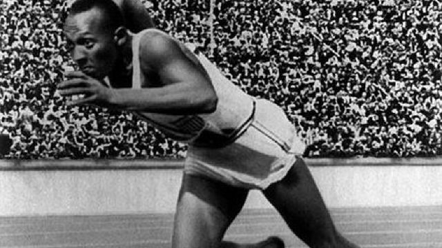 Legendele Olimpiadelor: Jesse Owens a cucerit 4 medalii de aur la Berlin