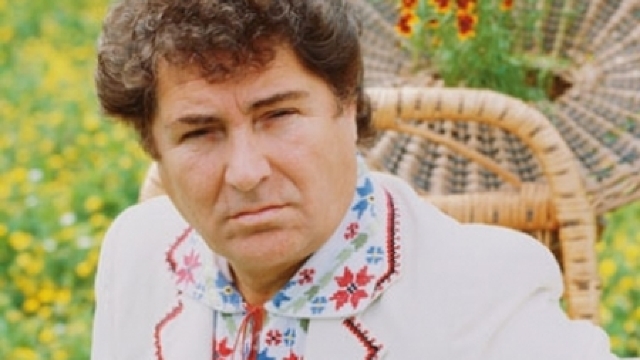 Mai aproape de departe, patrunde vocea lui Nicolae Sulac