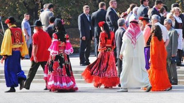  Festivalul etniilor