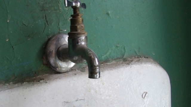 Mai multe școli și grădinițe din localitățile Republicii Moldova nu au apă la robinet