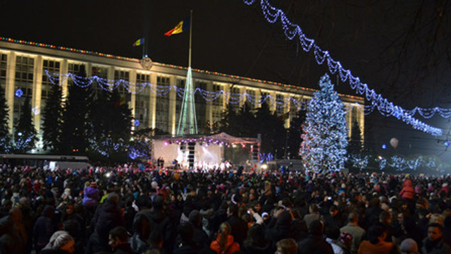 Chișinăul a dat startul sărbătorilor de iarna