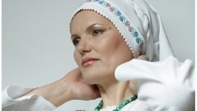 Zinaida Bolboceanu și discipolele ei cu colinde de acasă