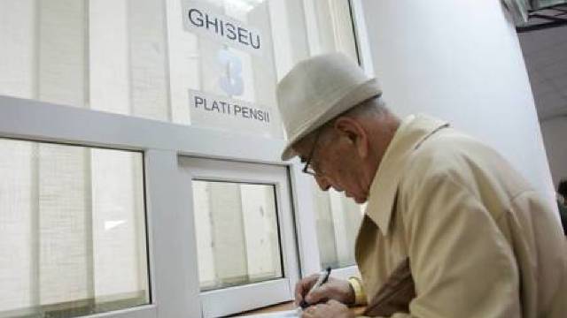 Moldovenii din Italia, Spania sau Grecia riscă să rămână fără pensie