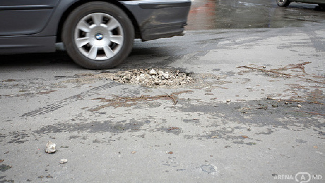 BERD ne acordă bani pentru reparația a peste 200 km de drumuri