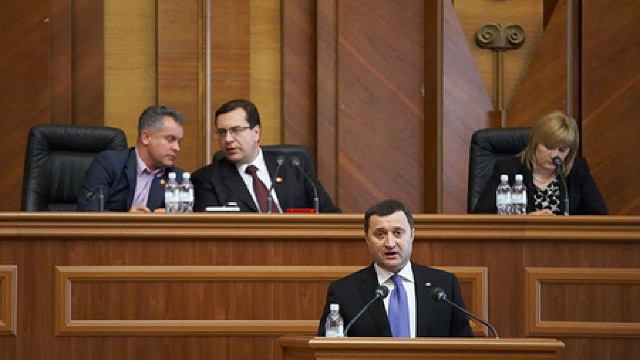 Vlad Filat, optimist în Parlament