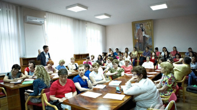 Lecție de istorie susținută de profesorul Gabriel Marin