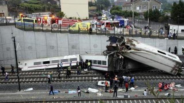 Accident de tren în Spania: 77 de morți și 143 de răniți