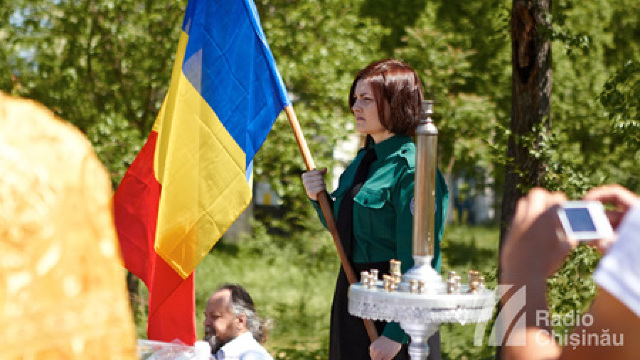 Slujbă religioasă la cimitirul ostașilor români din Micleușeni, de Ziua Armatei Române