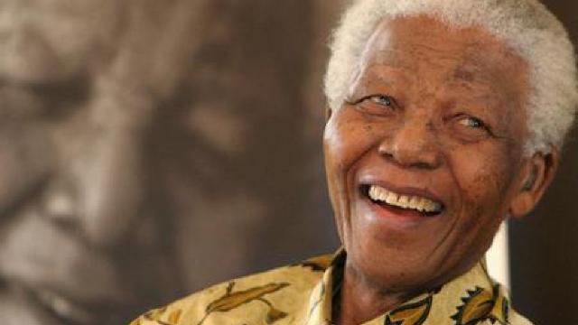 A murit fostul președinte sud-african, Nelson Mandela
