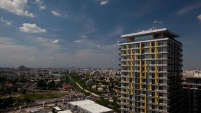 Apartamentul situat la cea mai mare înălțime din România, vândut cu 372.000 de euro