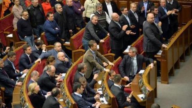 Parlamentul de la Kiev a abrogat legile anticontestare 