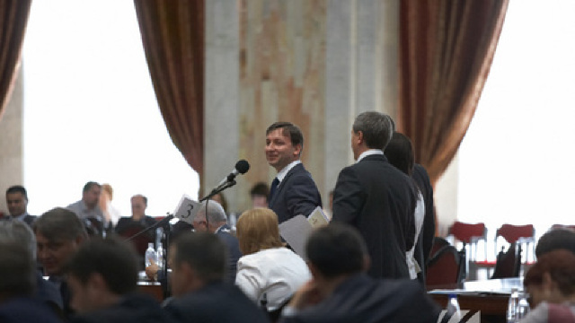 Spectacolul communist din Parlament a fost anulat (Evenimentul Zilei)
