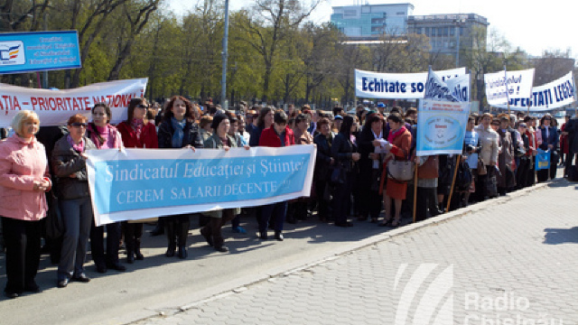 Profesorii renunță la proteste, după ce Guvernul a promis majorarea salariilor