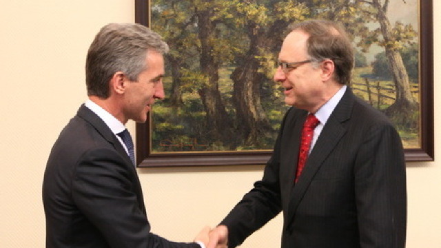 Secretarul General Adjunct al NATO, Alexander Vershbow se află la Chișinău