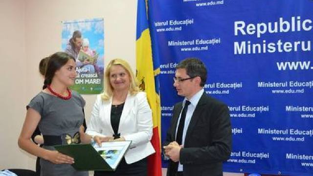 Ministerul Educației a desemnat  câștigătorii concursului de eseuri la tema integrării europene