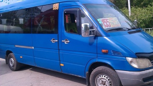 Șoferii de microbuze de pe ruta 155 din Chișinău au anunțat grevă