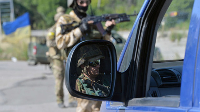 Armata ucraineană a suspendat pentru o zi ofensiva împotriva separatiștilor