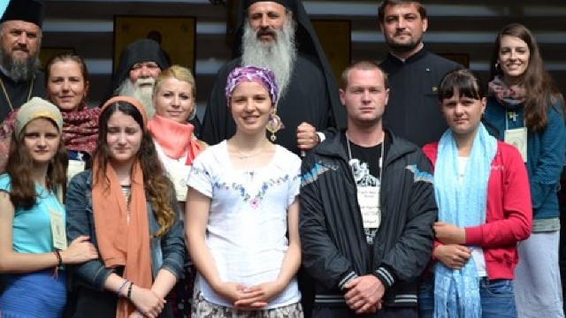 Tineri ortodocși basarabeni la tabăra de la Nemțișor