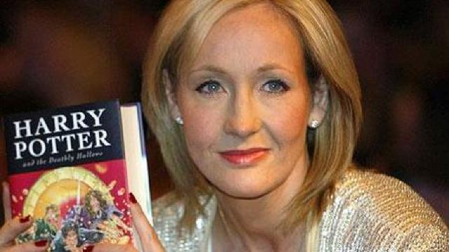 Harry Potter revine de Halloween!