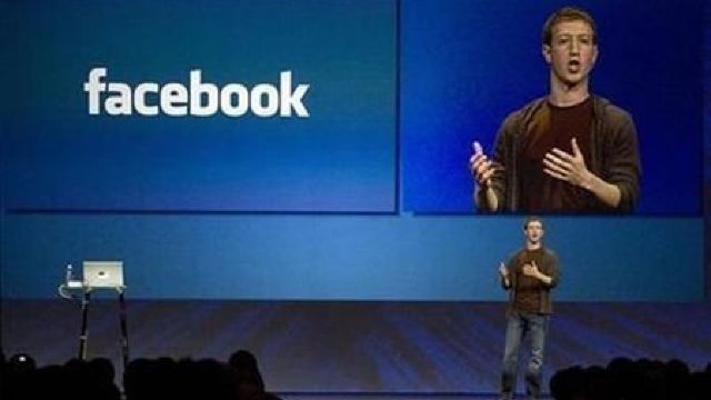 Fondatorul Facebook, la prima sa sesiune de întrebări și răspunsuri