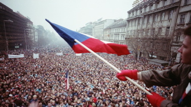 Cehia și Slovacia marchează 25 de ani de la Revoluția de Catifea