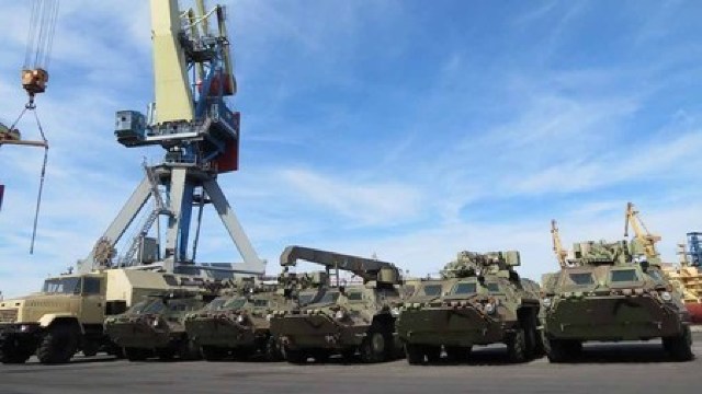 Franța trimite blindate în Polonia