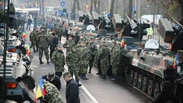 Militarii moldoveni au defilat la parada militară de Ziua Națională a României