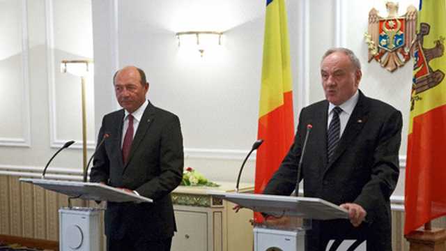 Nicolae Timofti l-a felicitat pe Traian Băsescu