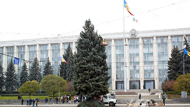 Luminile de sărbătoare vor fi aprinse diseară în Chișinău