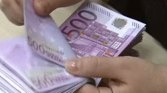 Economistul Alexandru Fala explică de ce leul s-a ieftinit în raport cu euro 