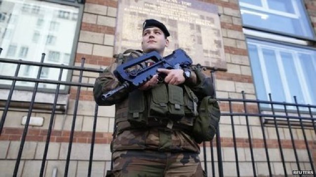 Cei cinci ruși arestați în Franța intenționau să comită atacuri teroriste
