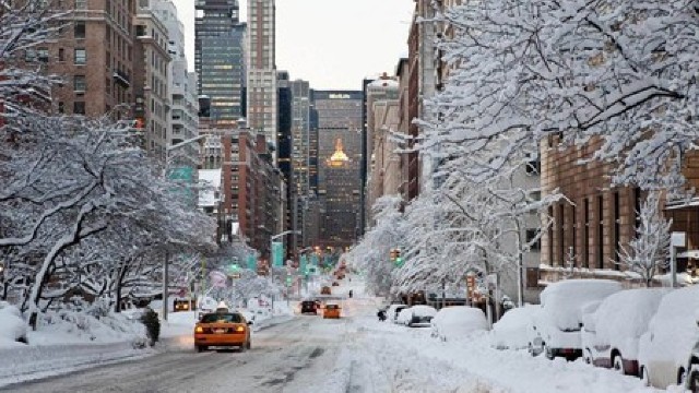 New York este blocat, în urma furtunii de zăpadă