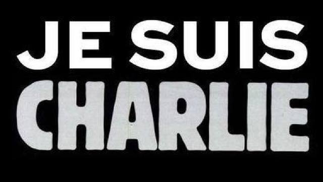 JE SUIS CHARLIE, mesaj de solidaritate cu ziariștii CharlieHebdo