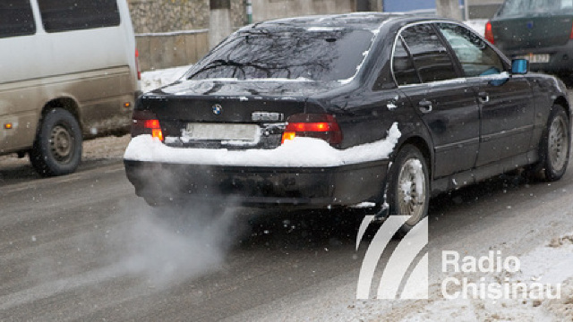 Carburanții s-au ieftinit pentru a doua oară în 2015