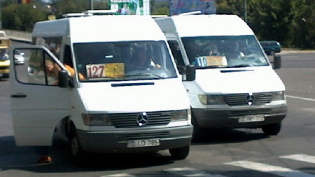 5 rute de microbuz ar putea rămâne fără licență