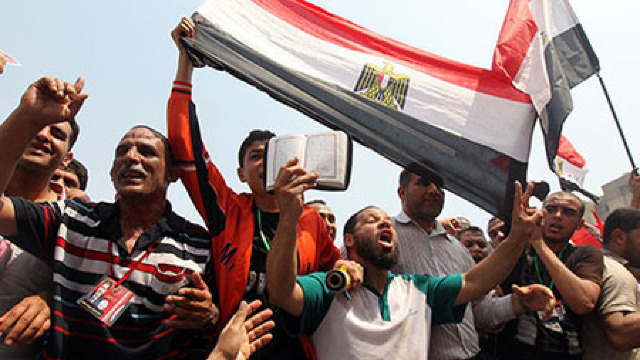 Mii de egipteni au fugit de conflictul din Libia 