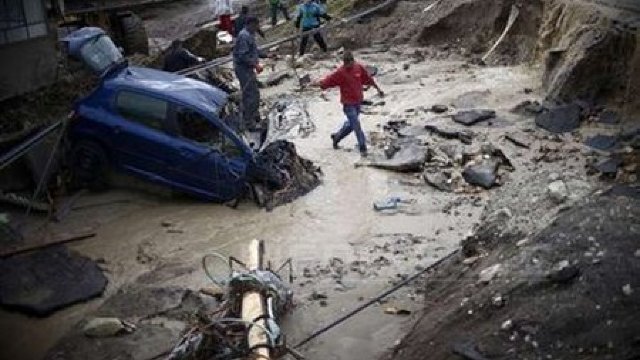 Inundații în Bulgaria: Victime și pagube importante