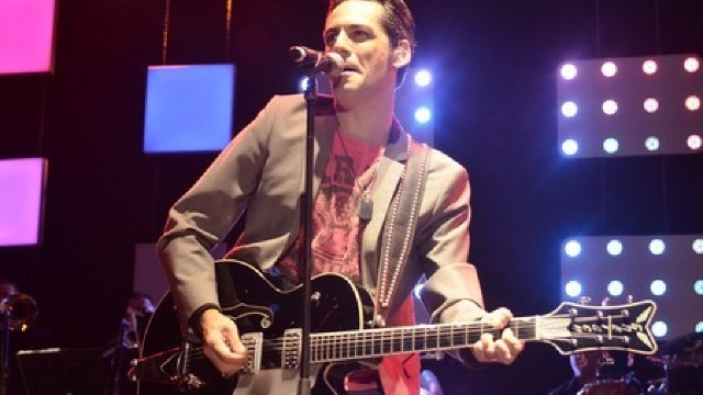 Ștefan Bănică sărbătorește Ziua Femeii cu două concerte acustice 